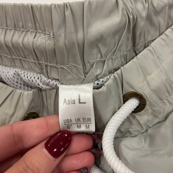 Classic Solid Board Shorts for Men Mesh Lined Breathable Swimming Bathing Suit - Picture 2 of 6